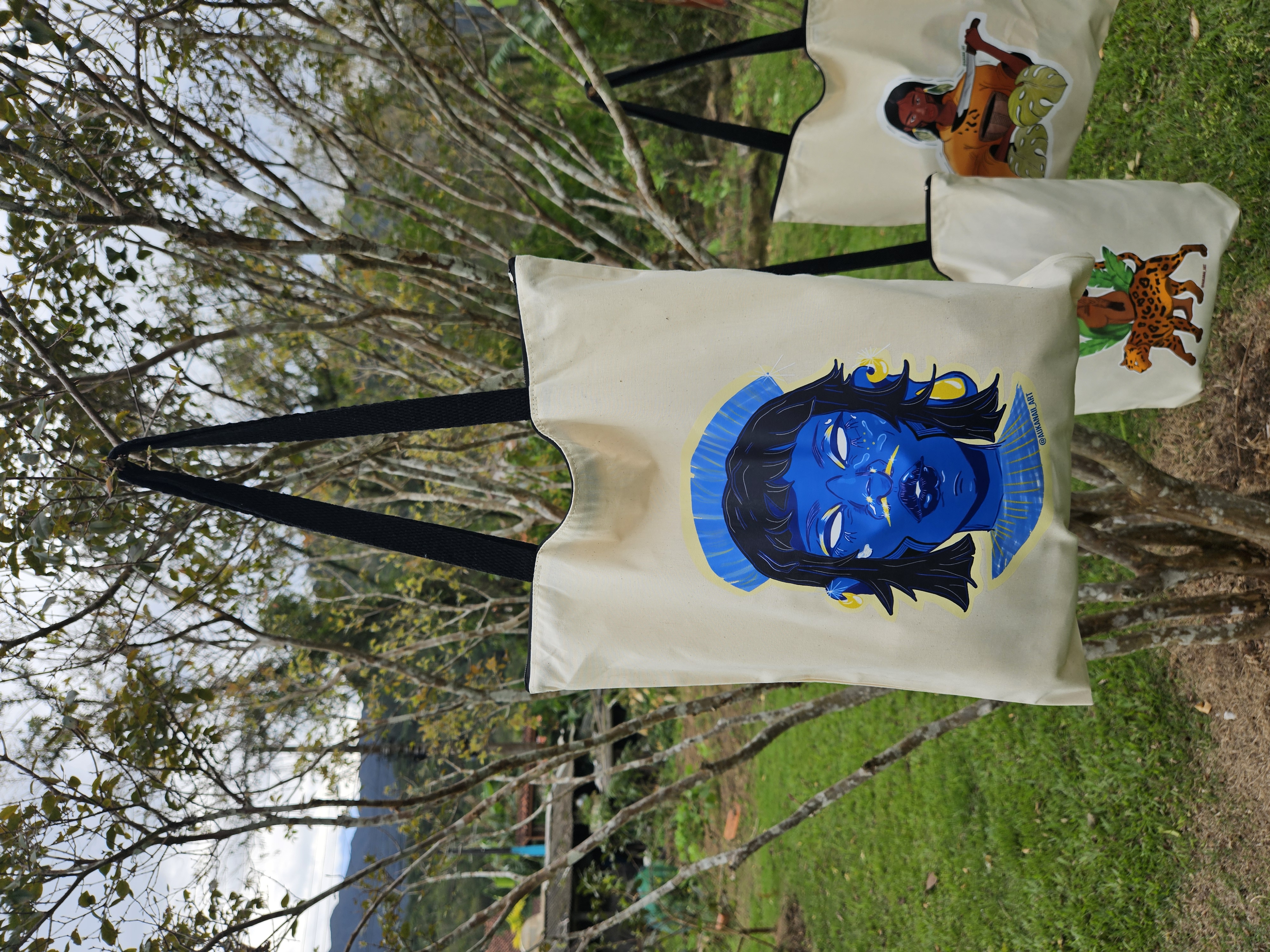 Aplicação da arte em bolsa ecológica.