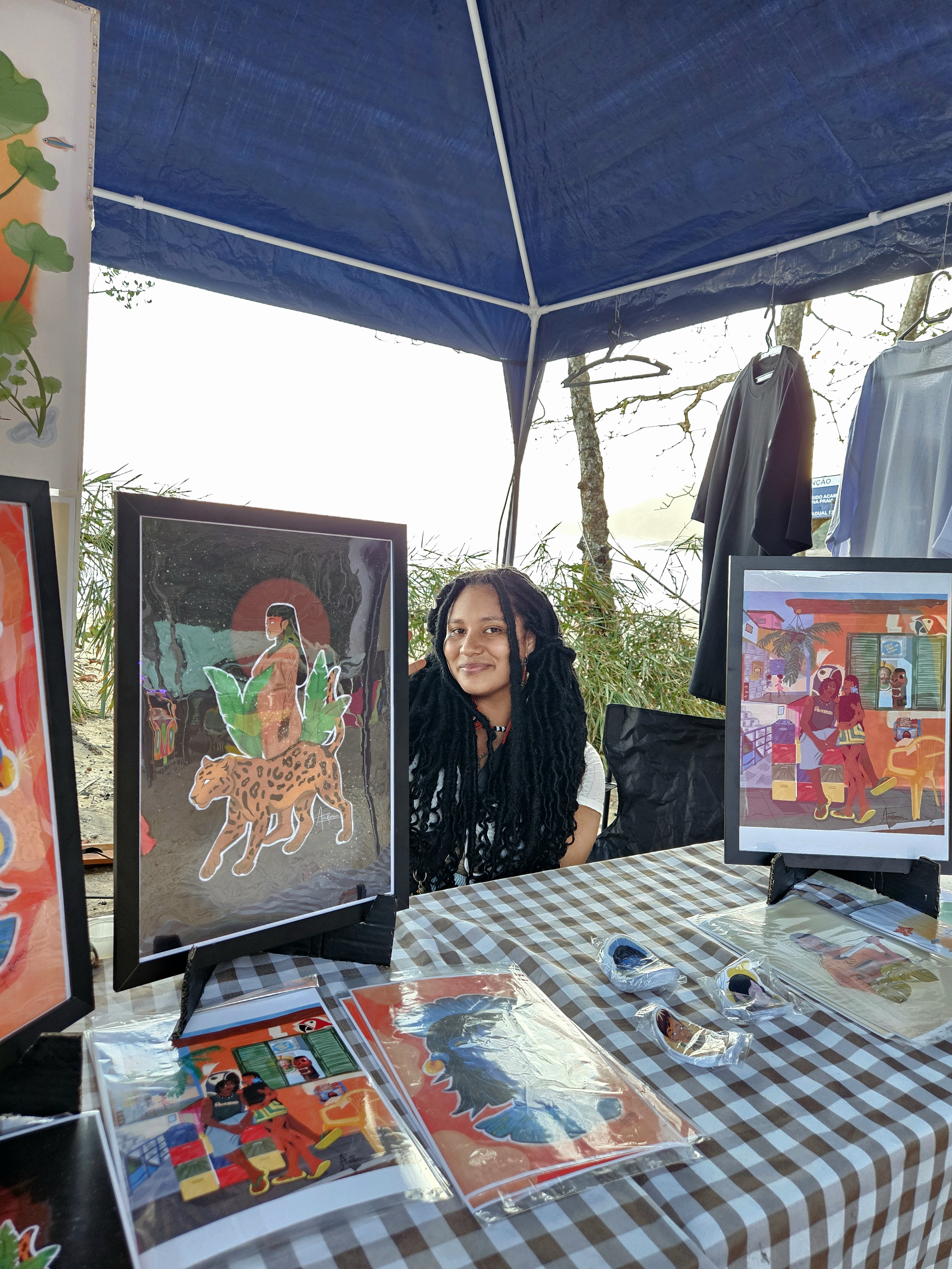 Exposição artística em evento musical